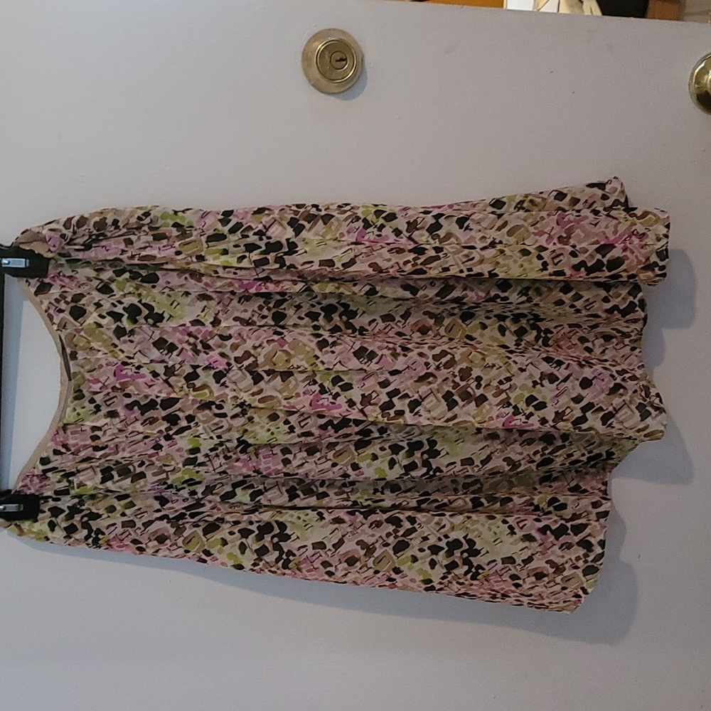 Petite skirt with front pleats
